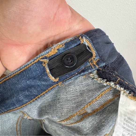 Madewell Maternity Side-Panel Skinny Jeans in Everton Wash: Adjustable Edition - Picture 10 of 11